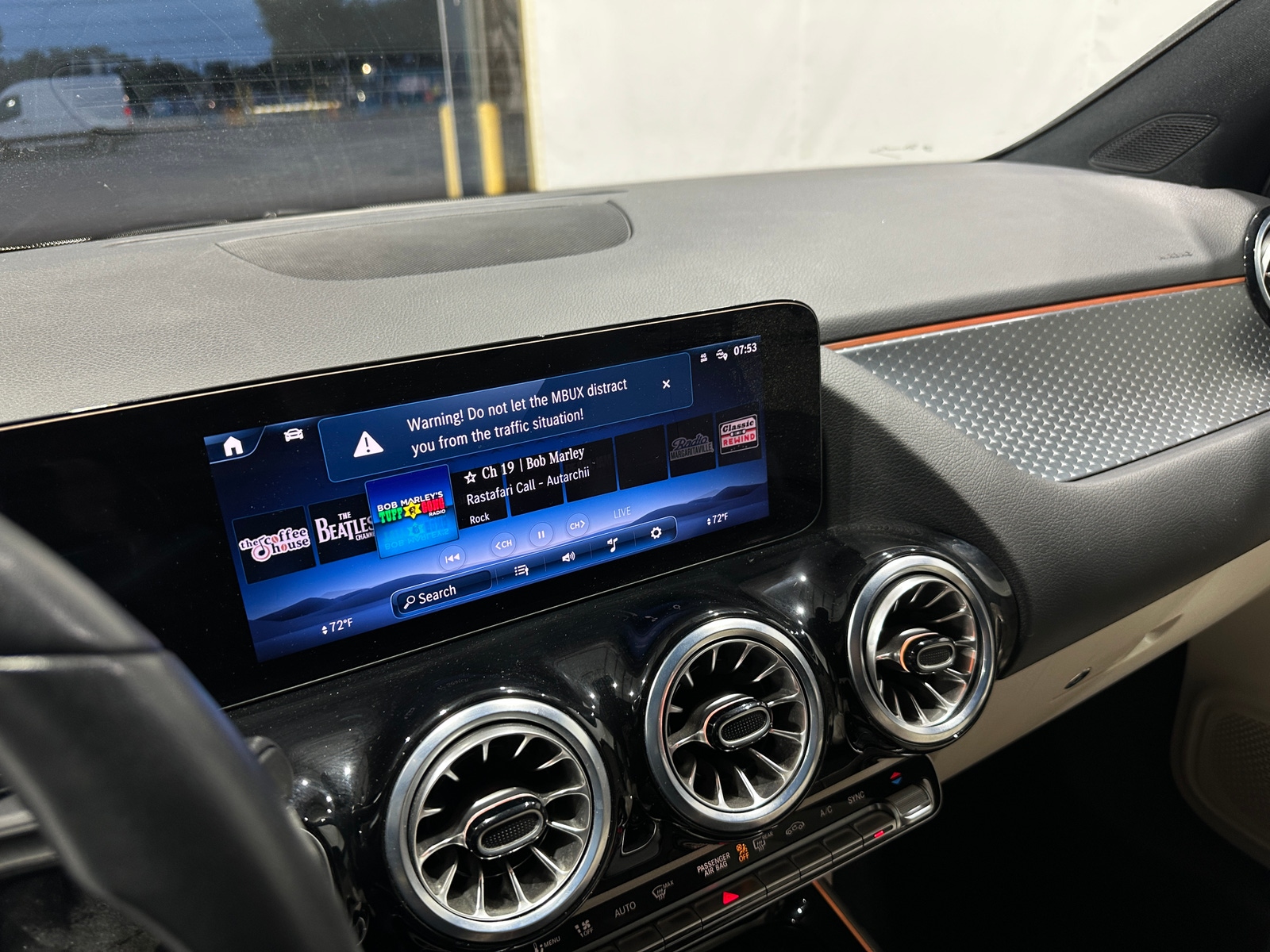 Thumbnail: 2025 Mercedes-Benz GLA - 3