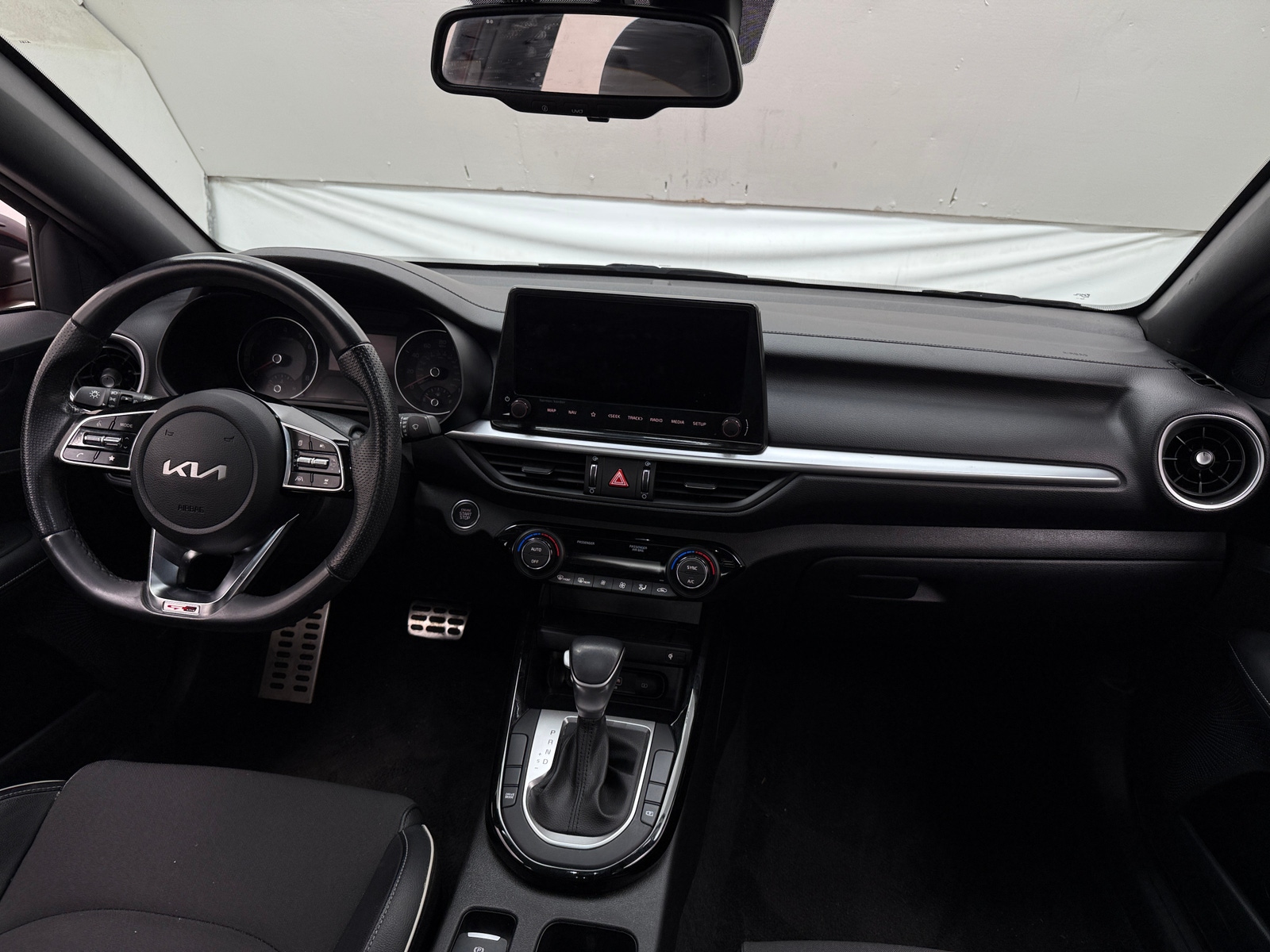 Thumbnail: 2022 Kia Forte - 3