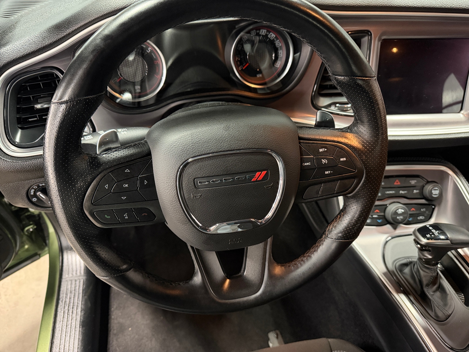 Thumbnail: 2022 Dodge Challenger - 4