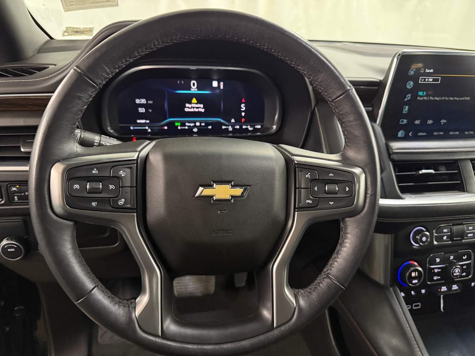 Thumbnail: 2022 Chevrolet Tahoe - 4