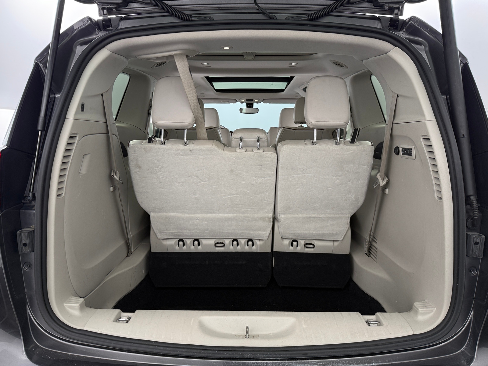 Thumbnail: 2020 Chrysler Pacifica - 6