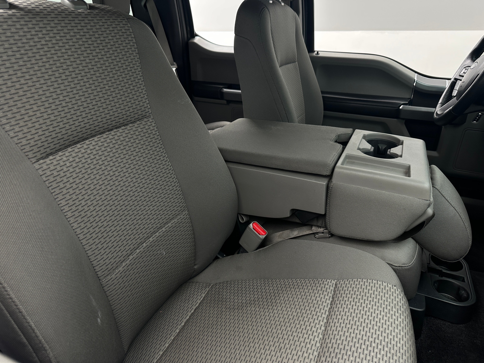 Thumbnail: 2015 Ford Econoline - 2