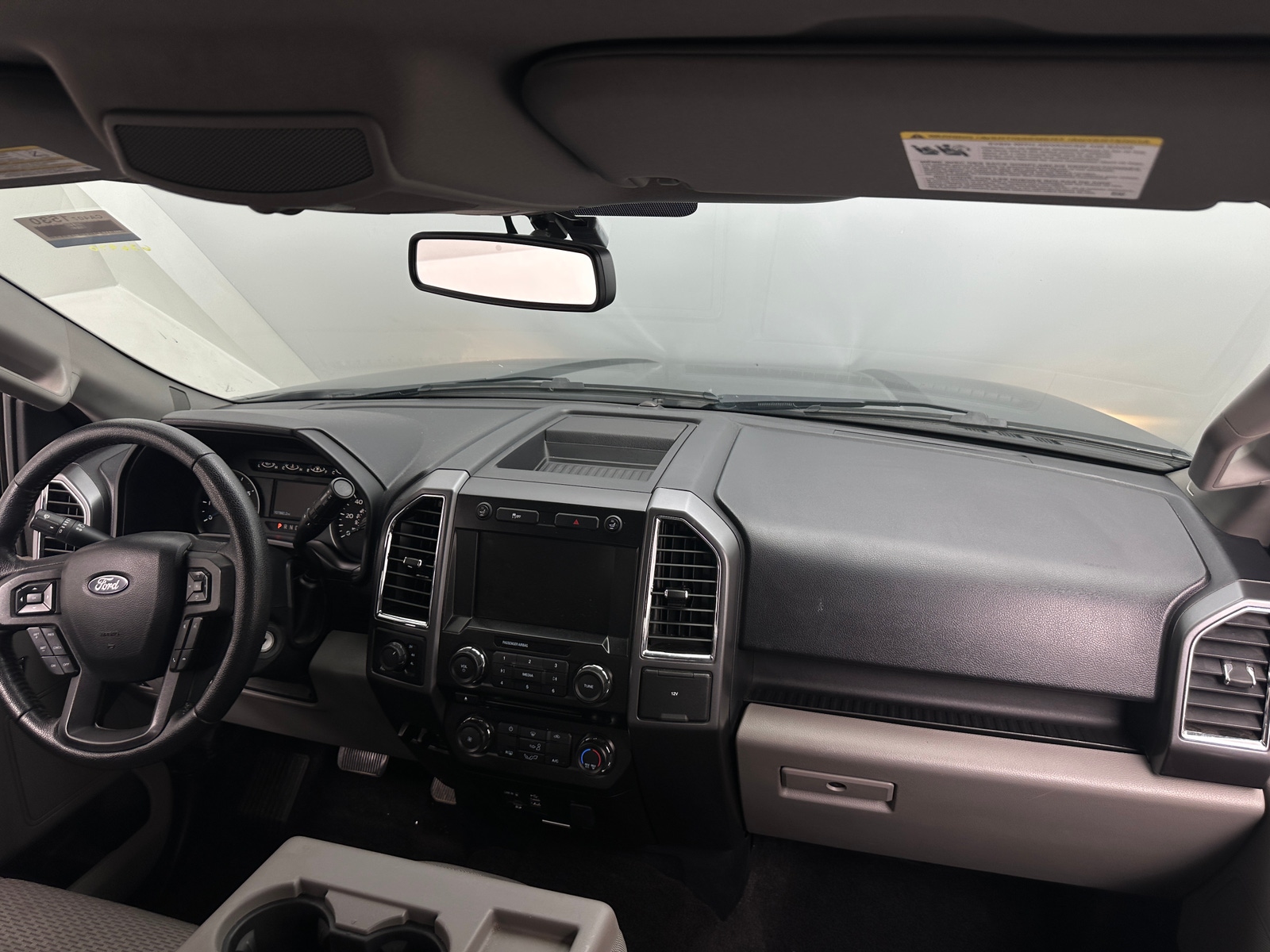 Thumbnail: 2015 Ford Econoline - 3