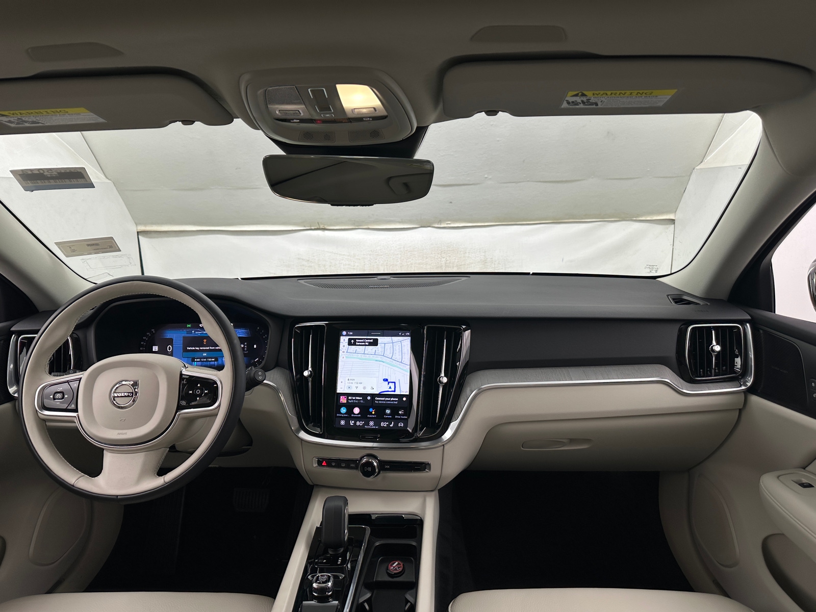 Thumbnail: 2023 Volvo V60 - 2