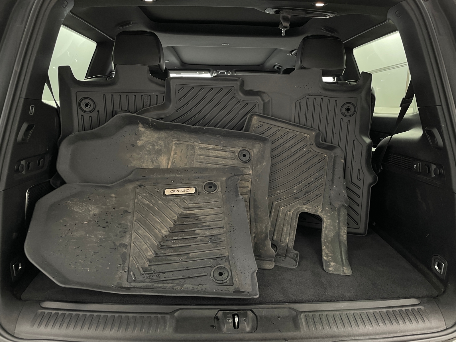 Thumbnail: 2023 Jeep Wagoneer - 6