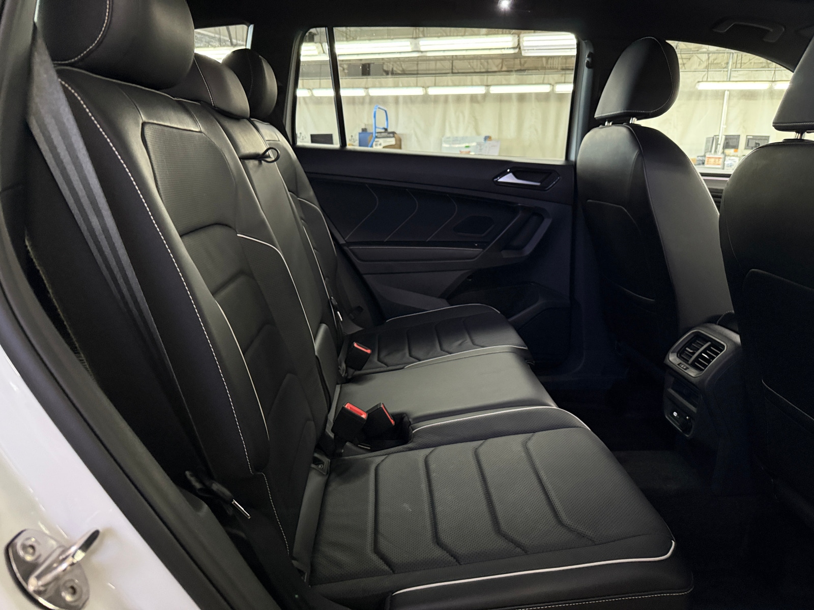 Thumbnail: 2024 Volkswagen Tiguan - 5