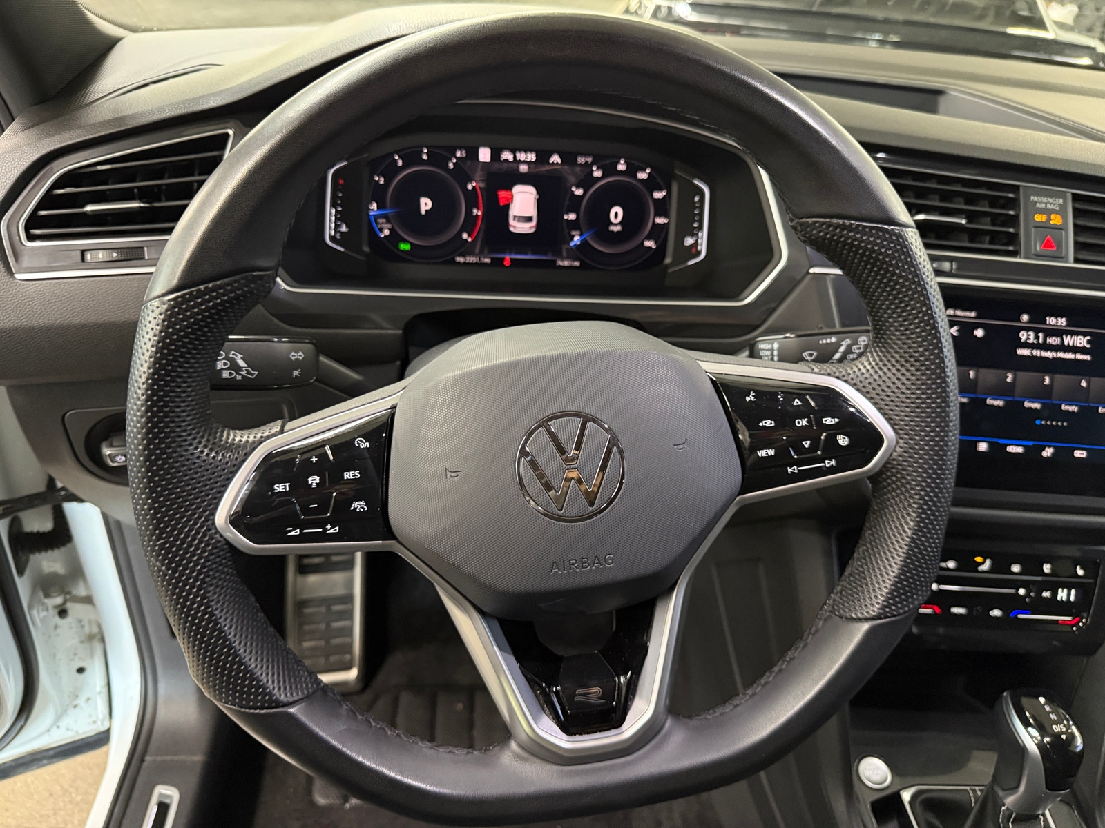 Thumbnail: 2024 Volkswagen Tiguan - 4