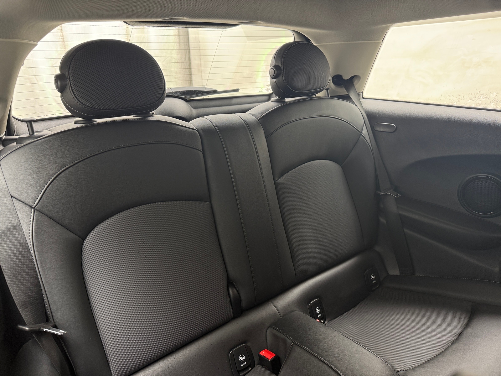 Thumbnail: 2022 MINI Cooper Hardtop - 5