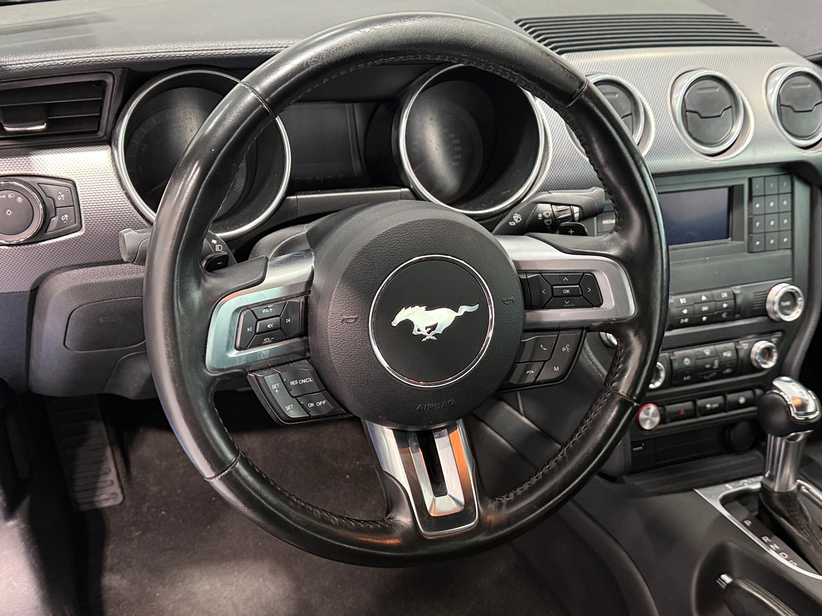 Thumbnail: 2019 Ford Mustang - 4