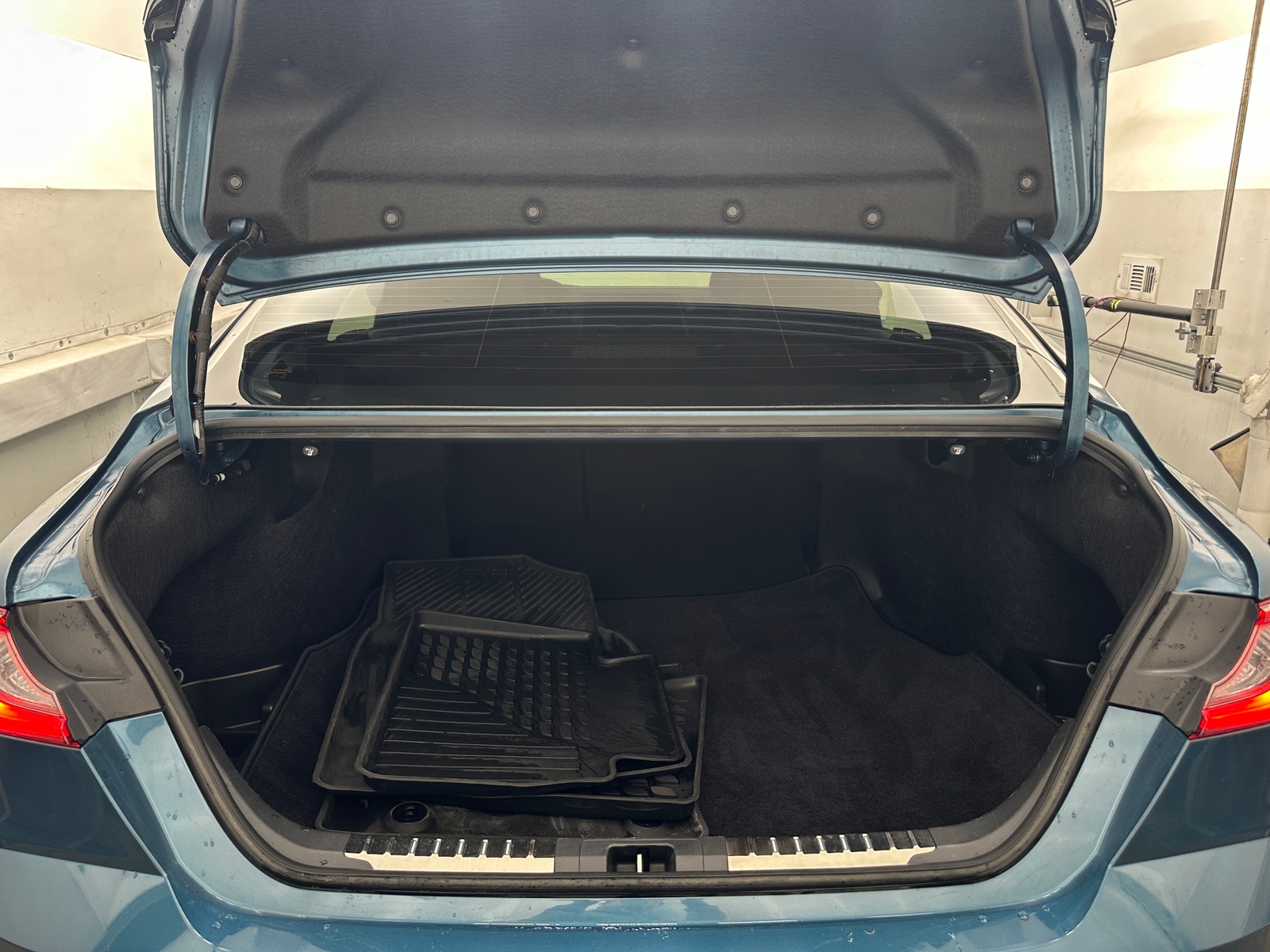 Thumbnail: 2025 Toyota Camry - 6