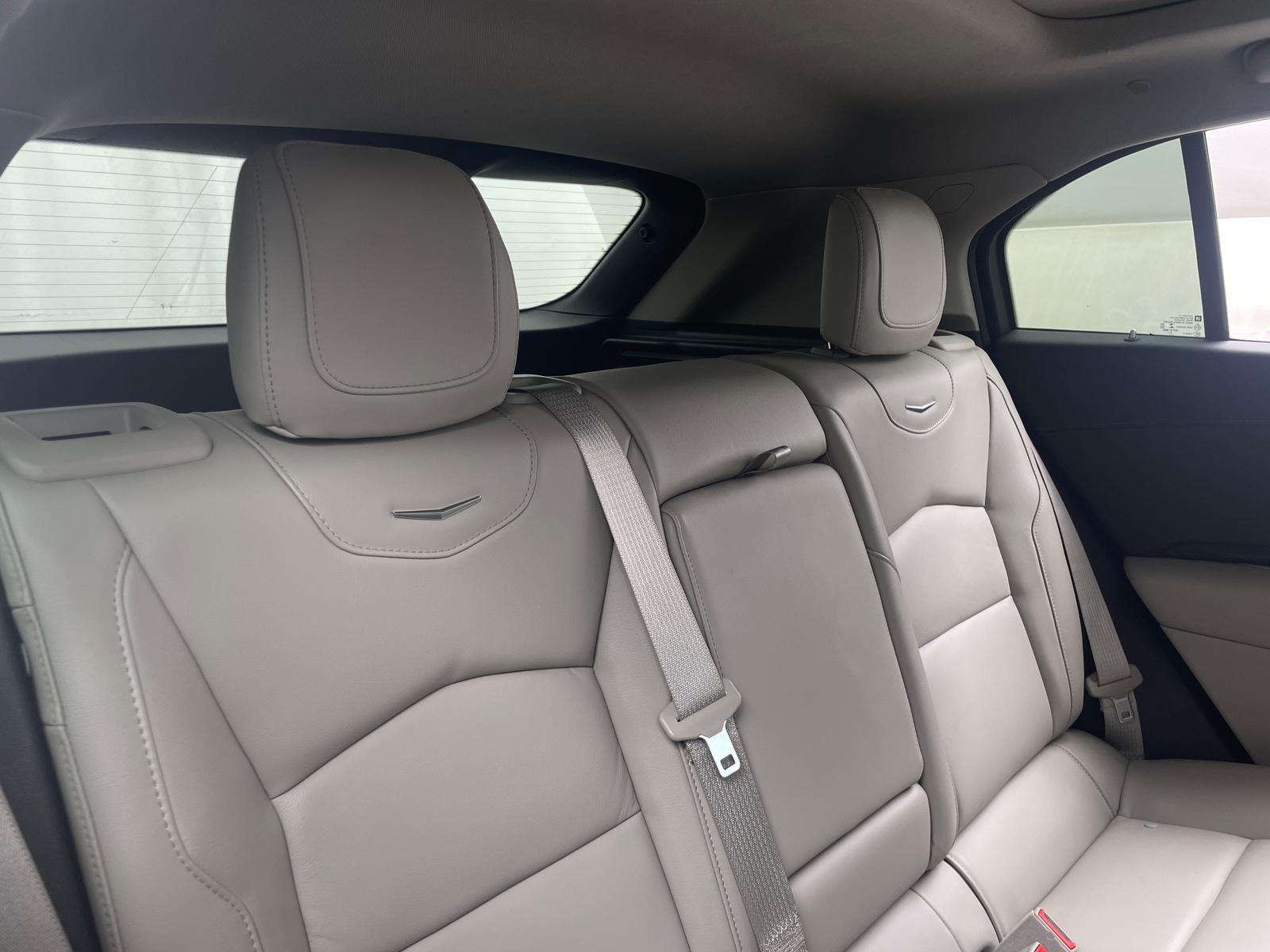 Thumbnail: 2022 Cadillac XT4 - 5