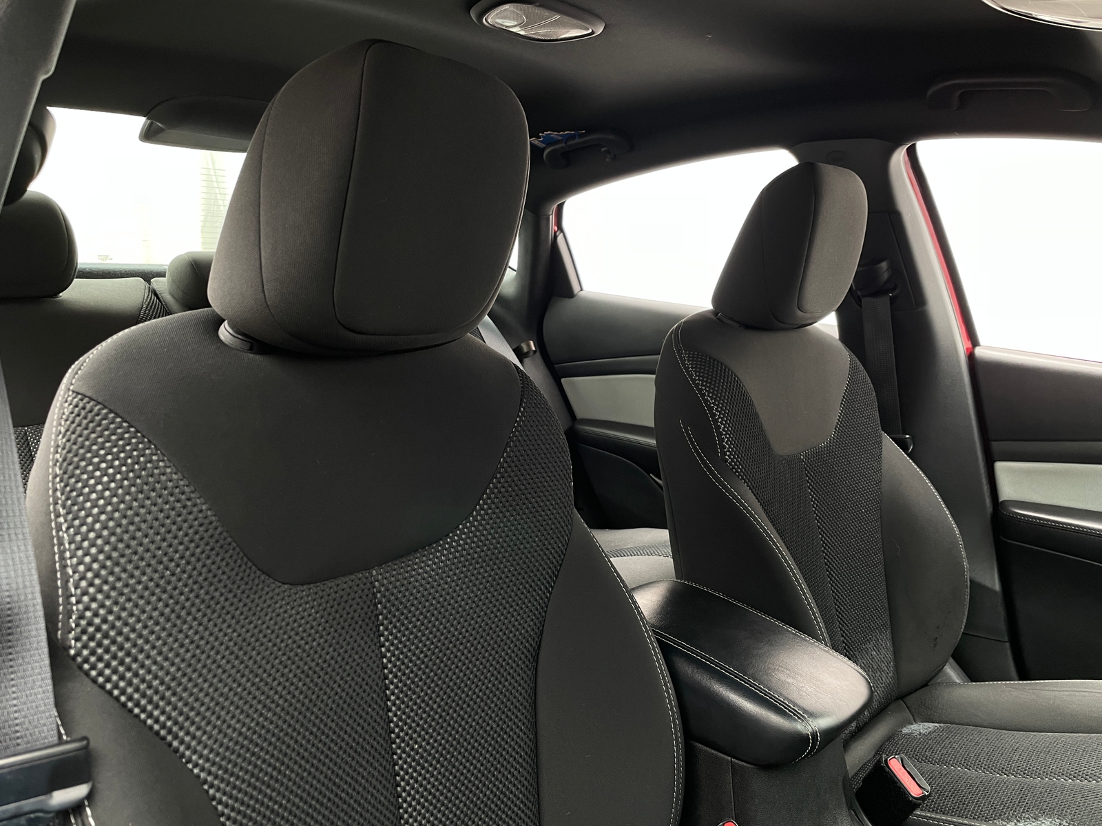 Thumbnail: 2016 Dodge Dart - 2