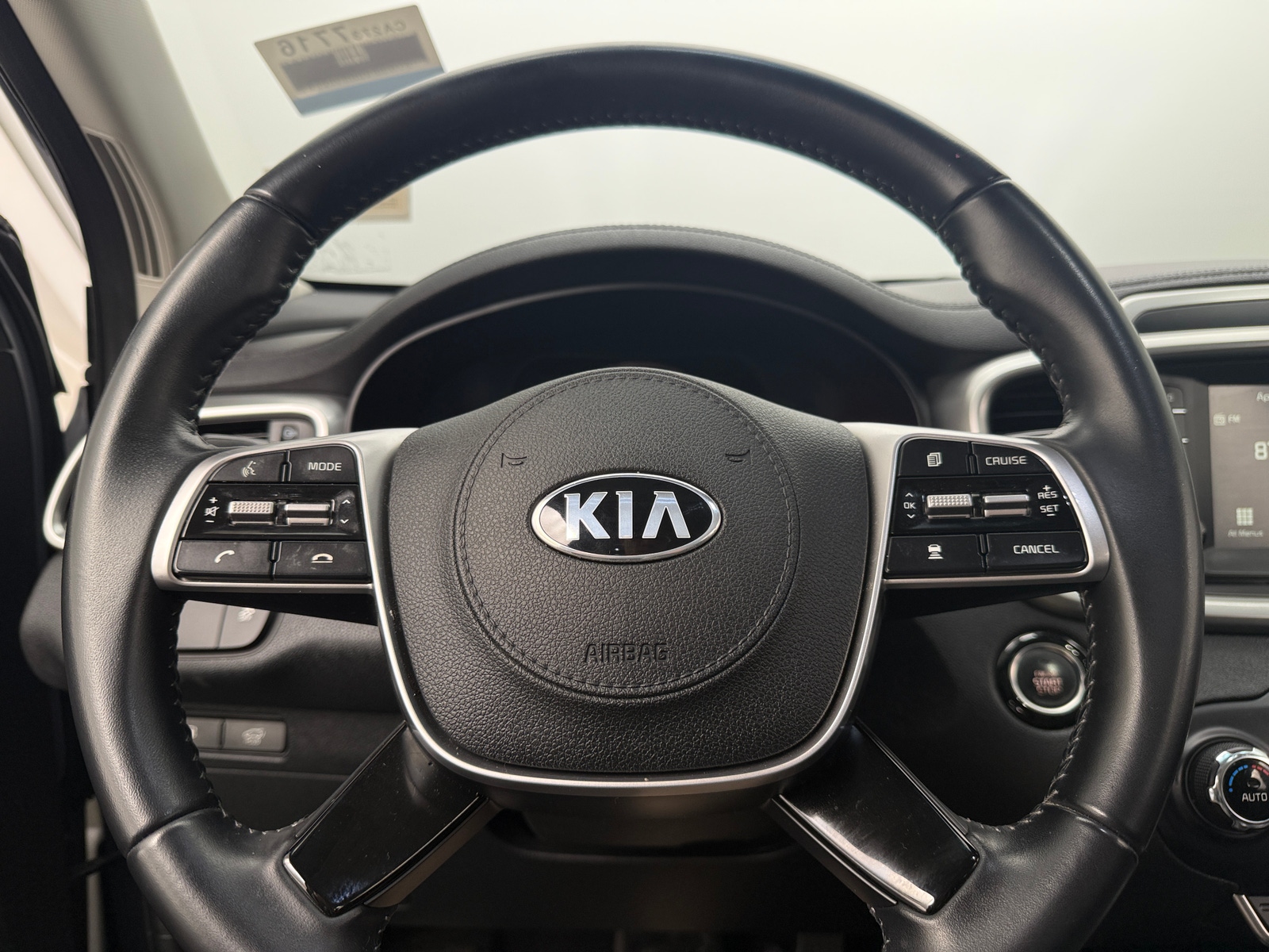 Thumbnail: 2020 Kia Sorento - 4