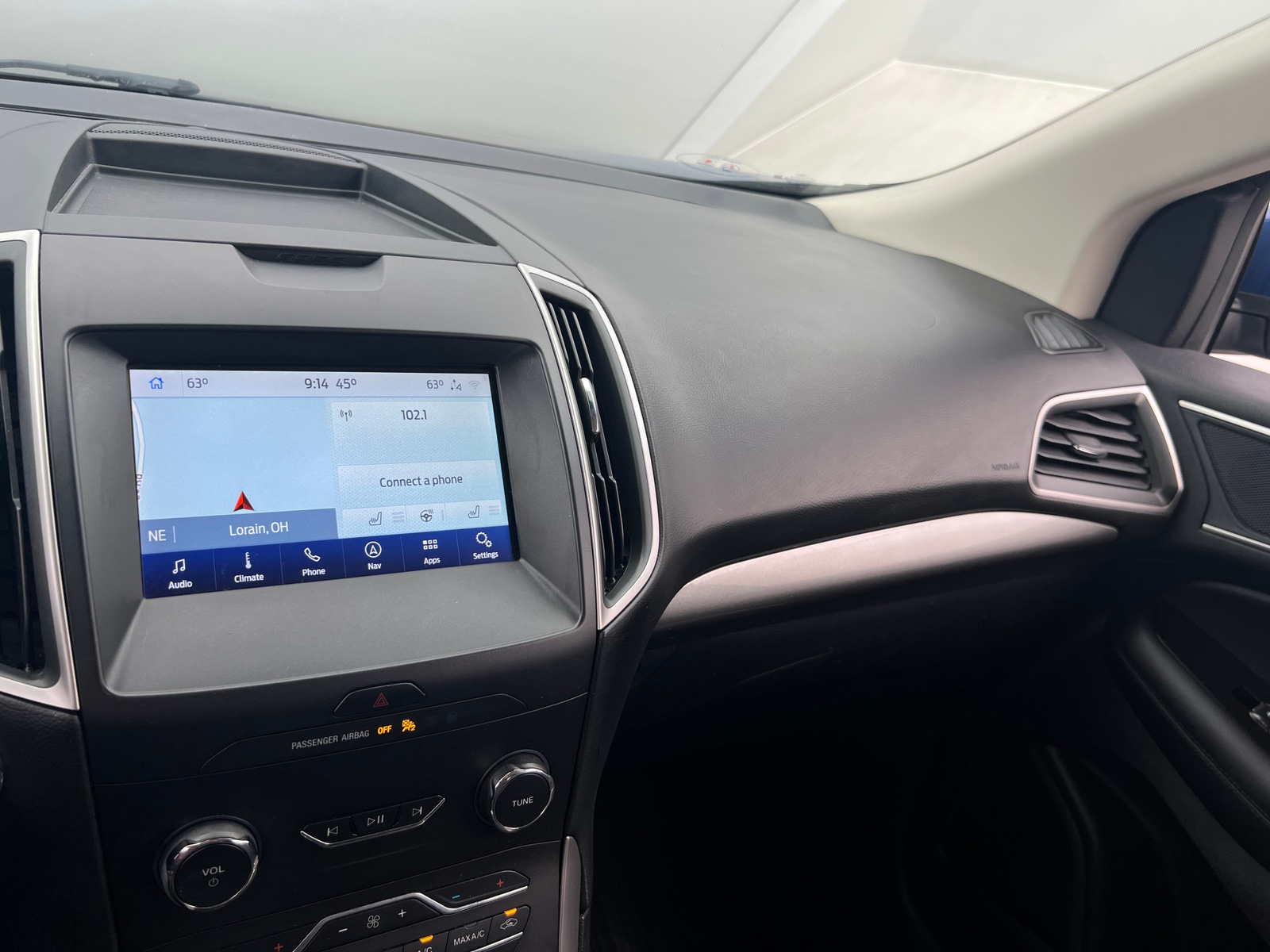 Thumbnail: 2020 Ford Edge - 3