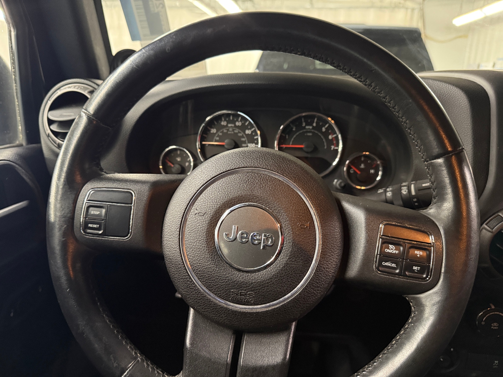 Thumbnail: 2011 Jeep Wrangler - 5