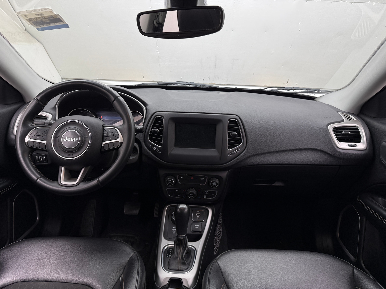 Thumbnail: 2018 Jeep Compass - 3