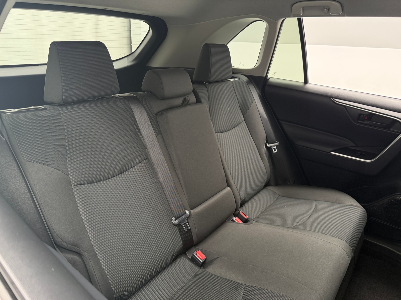 Thumbnail: 2025 Toyota RAV4 - 6