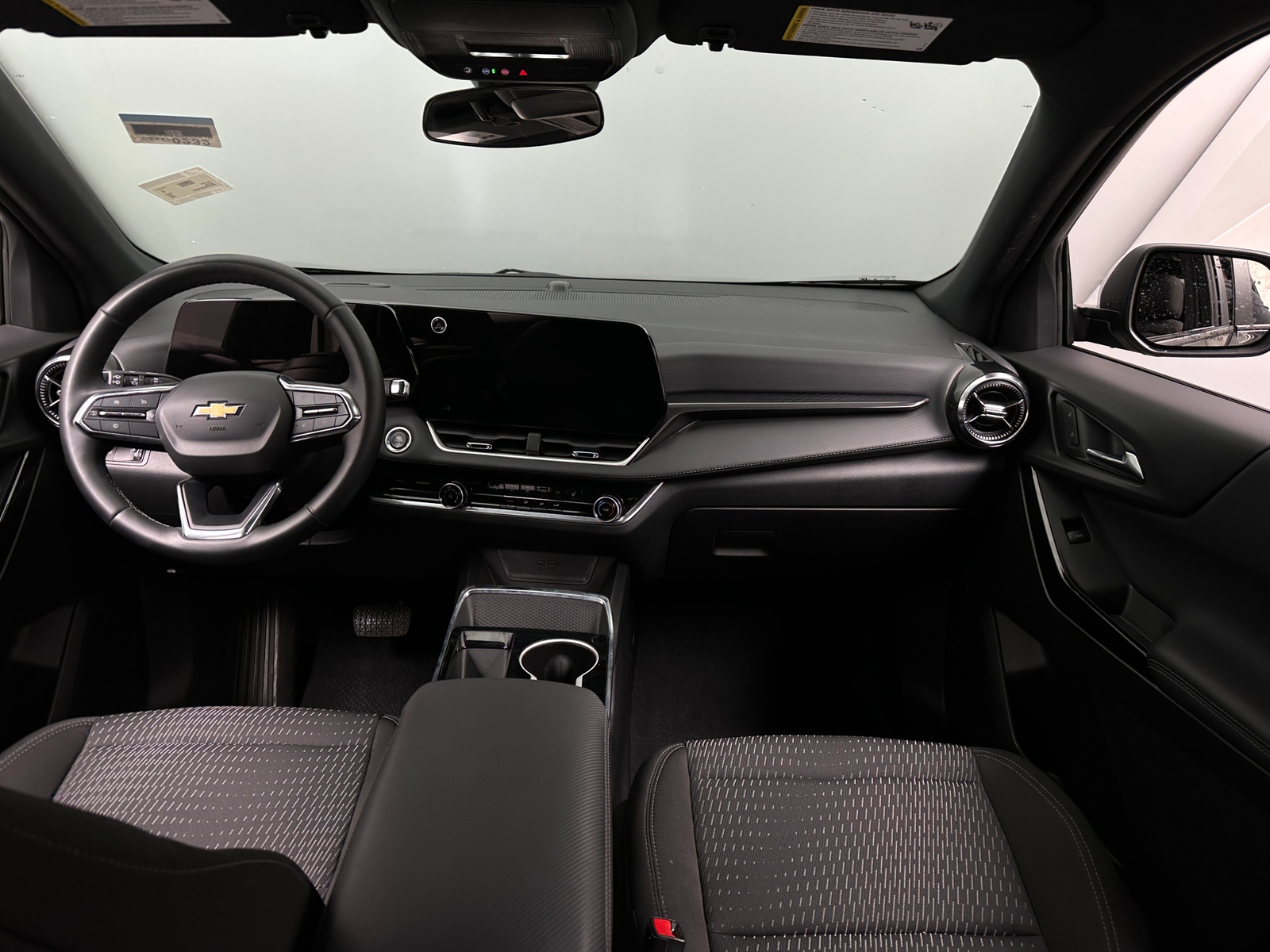 Thumbnail: 2025 Chevrolet Equinox - 3