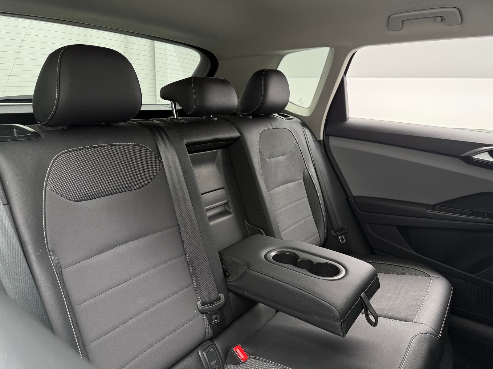 Thumbnail: 2022 Volkswagen Taos - 5