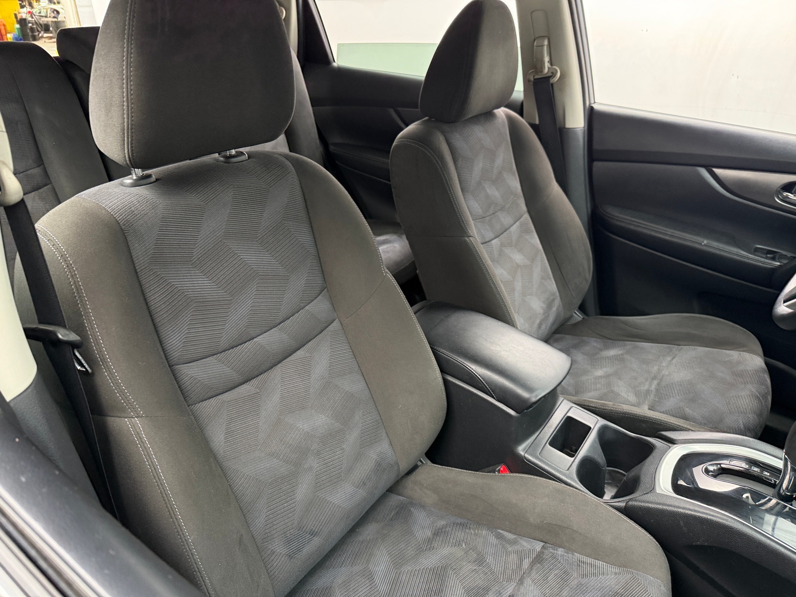 Thumbnail: 2015 Nissan Rogue - 2