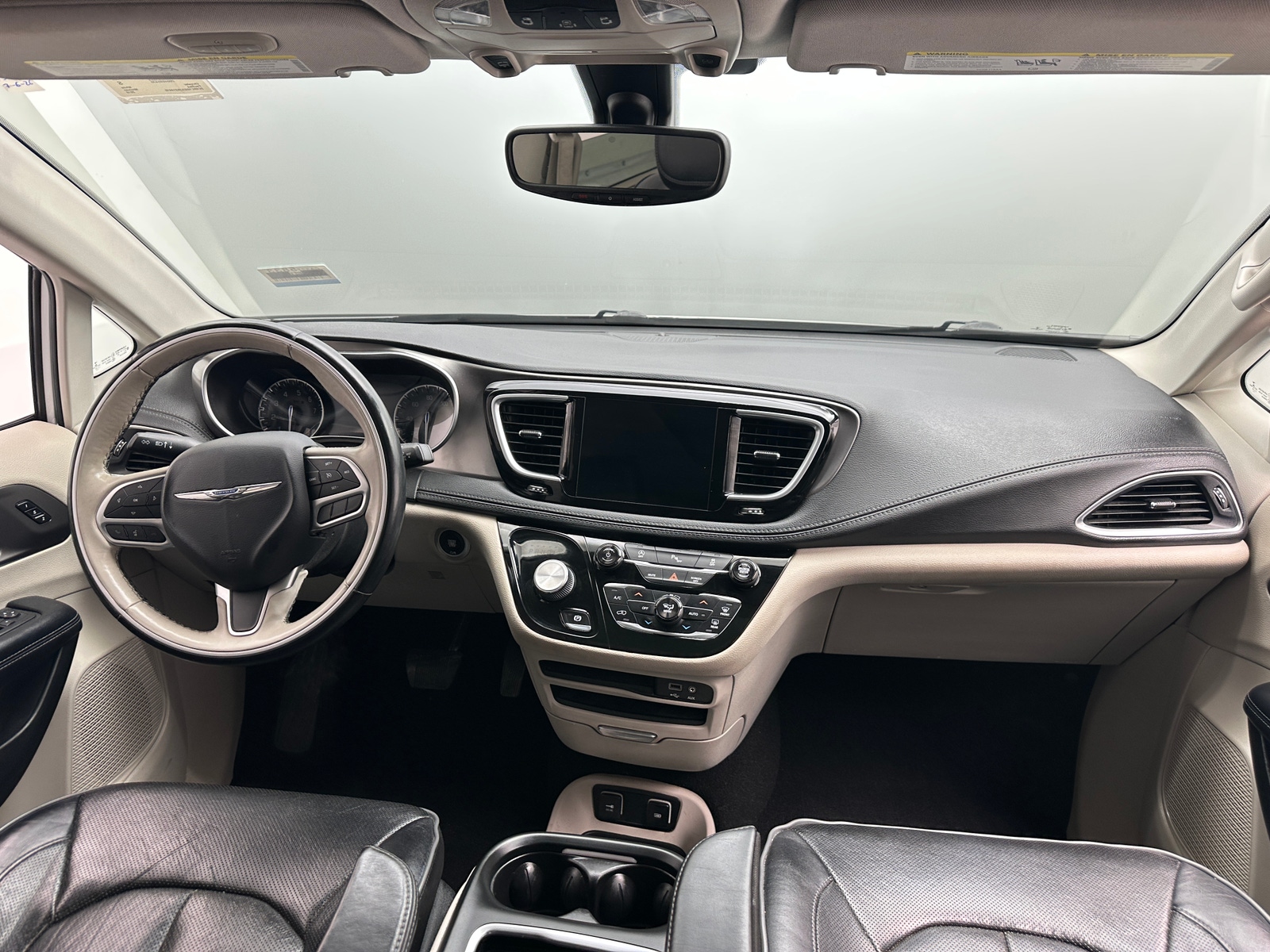 Thumbnail: 2018 Chrysler Pacifica - 2