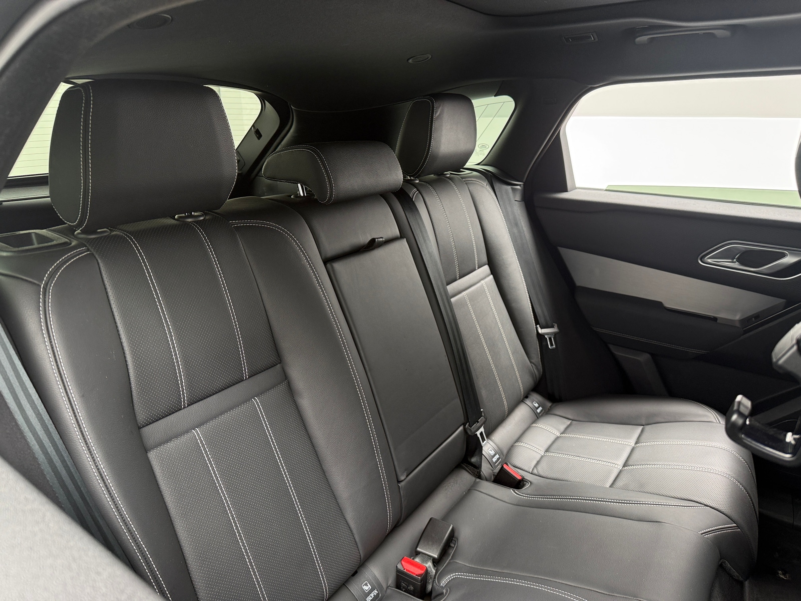 Thumbnail: 2023 Land Rover Range Rover Velar - 5