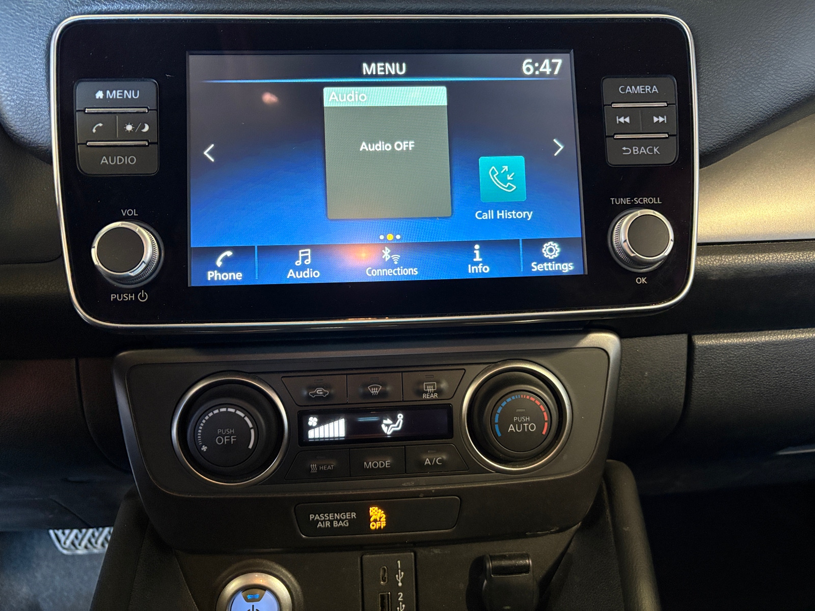 Thumbnail: 2024 Nissan Leaf - 4