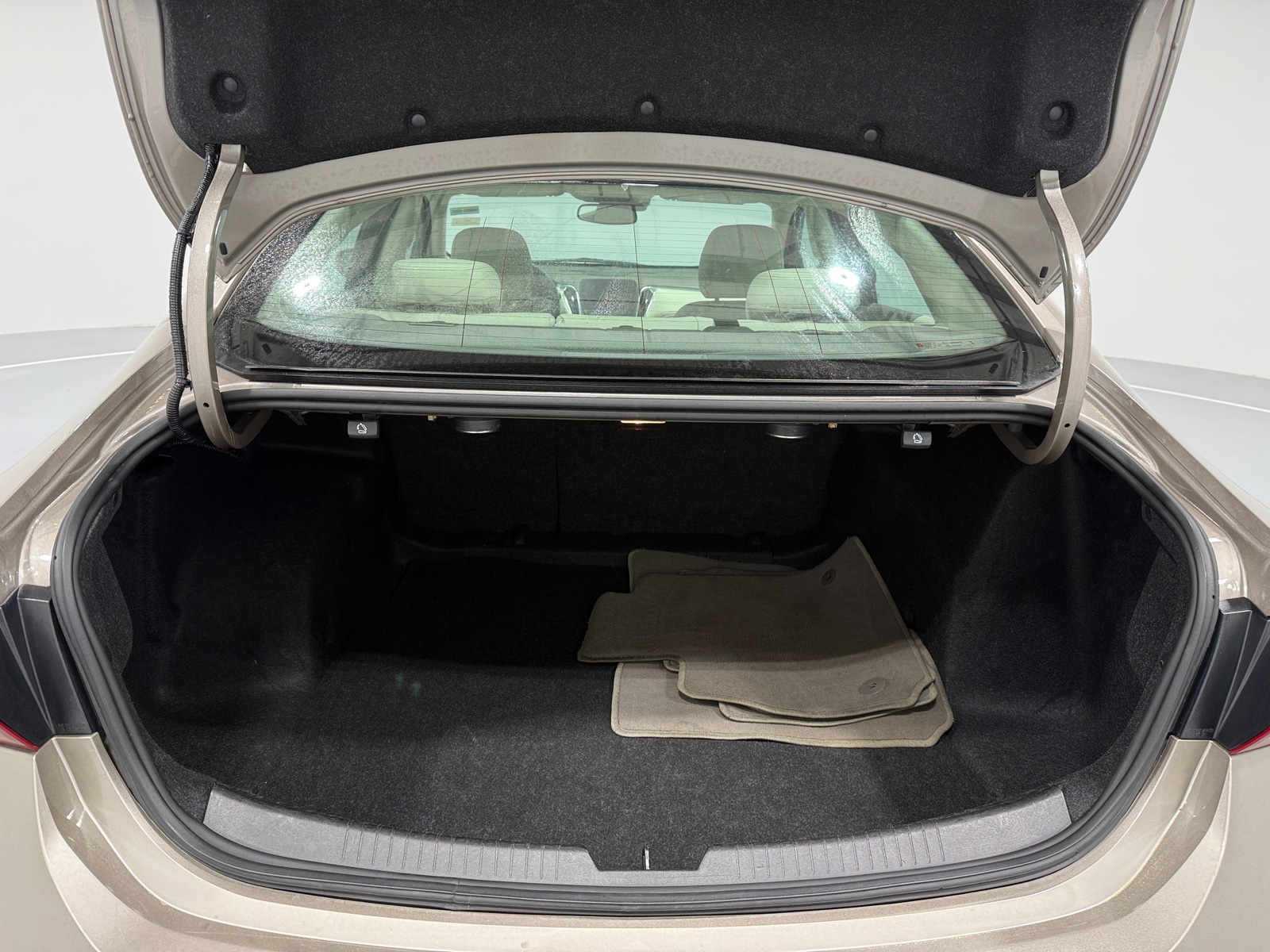 Thumbnail: 2024 Chevrolet Malibu - 6