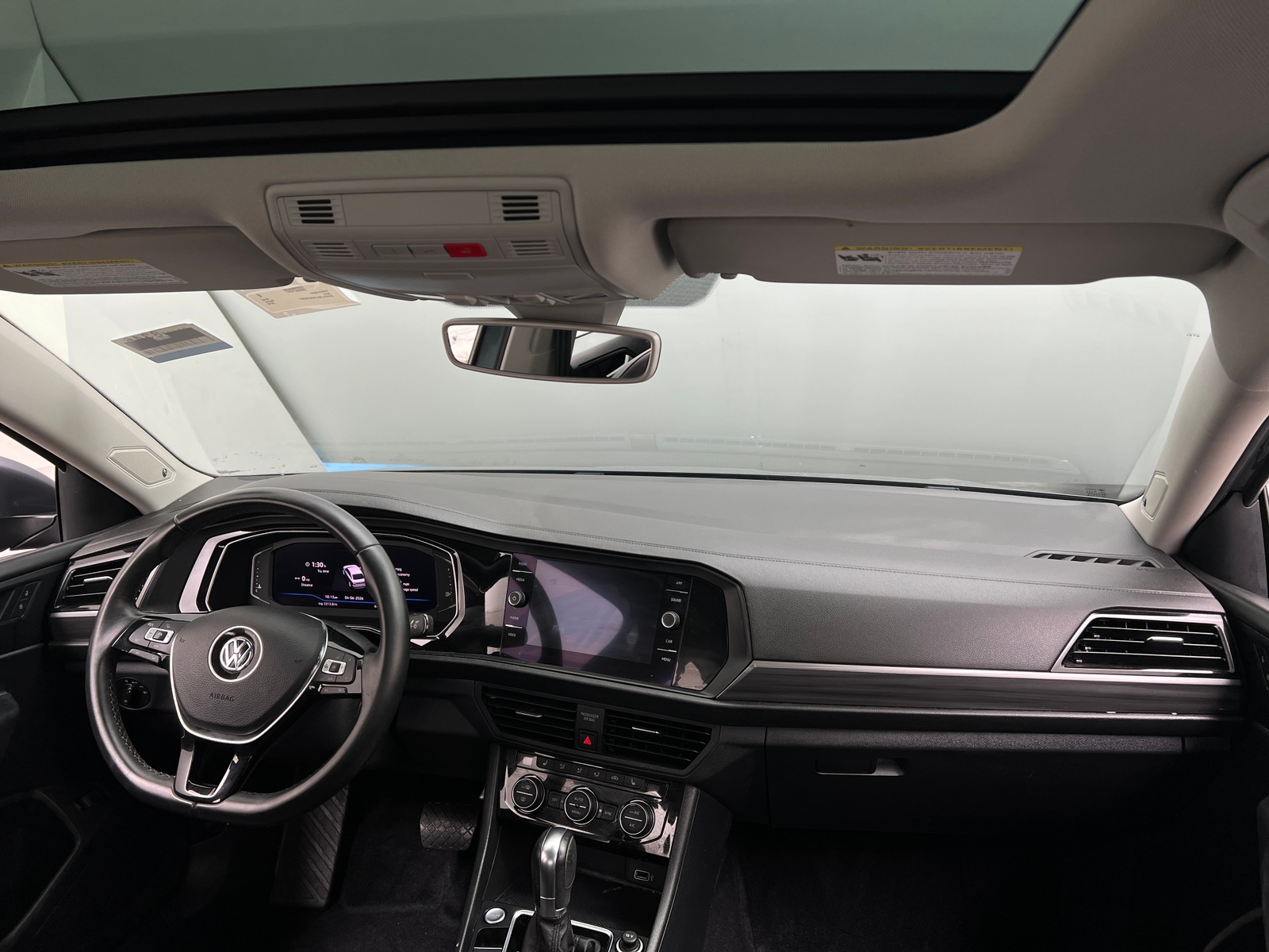 Thumbnail: 2019 Volkswagen Jetta - 2