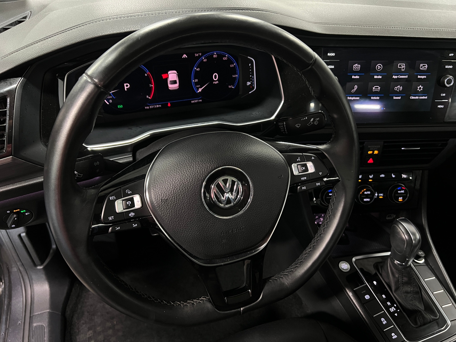 Thumbnail: 2019 Volkswagen Jetta - 4