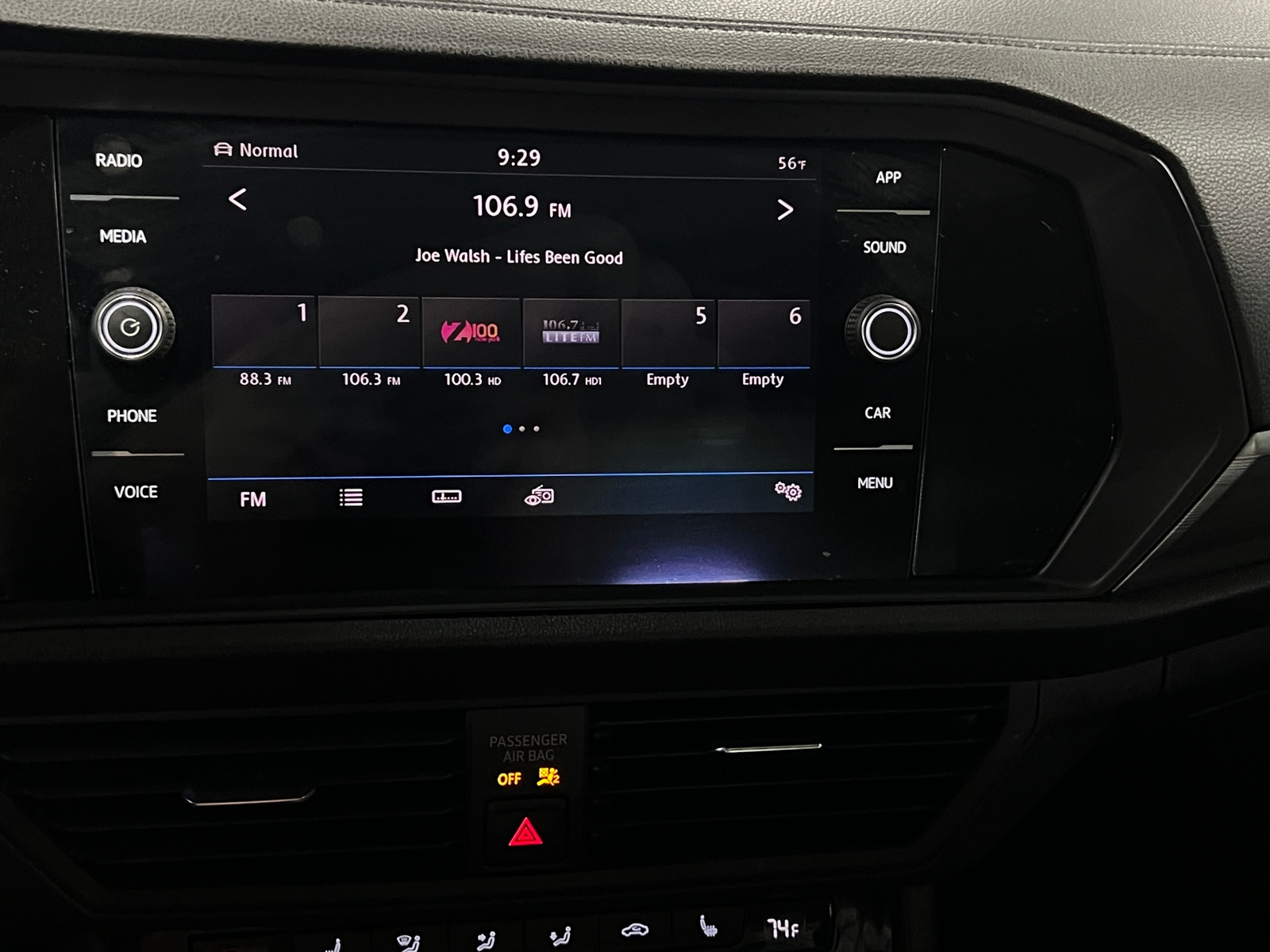 Thumbnail: 2019 Volkswagen Jetta - 3