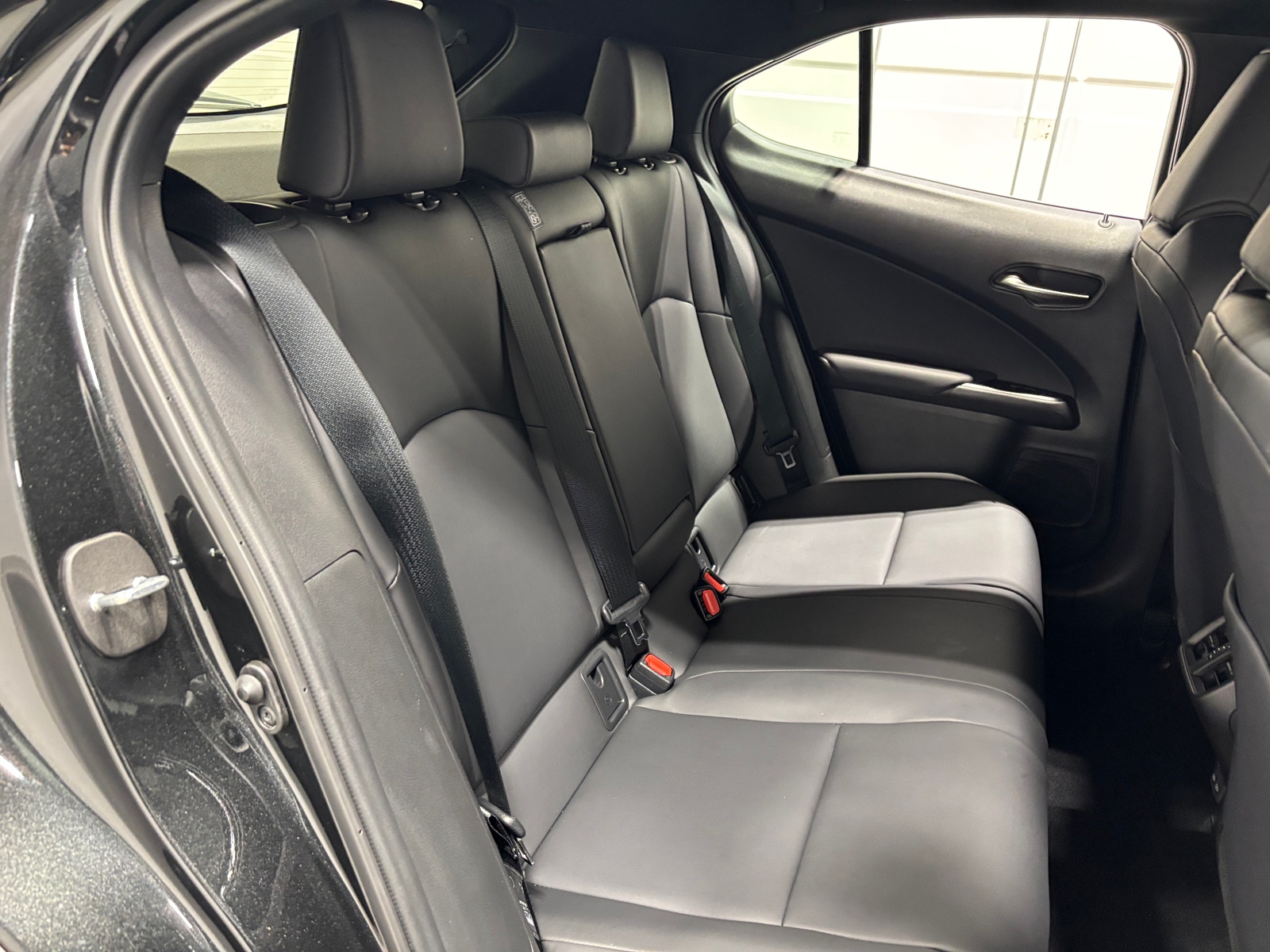 Thumbnail: 2024 Lexus UX - 6