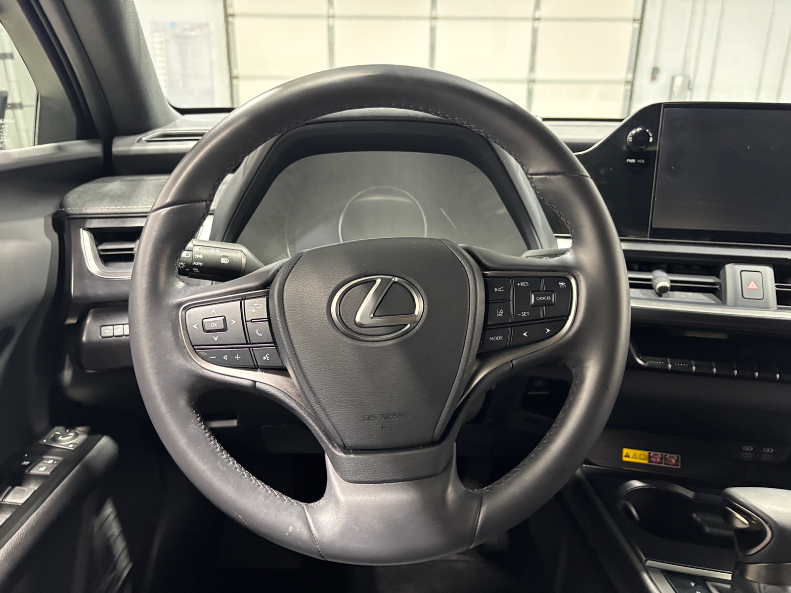 Thumbnail: 2024 Lexus UX - 5