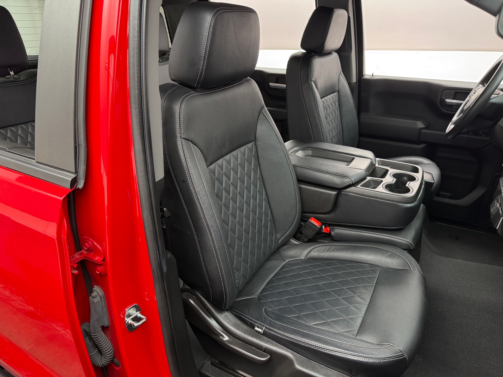 Thumbnail: 2022 Chevrolet Silverado 1500 - 2