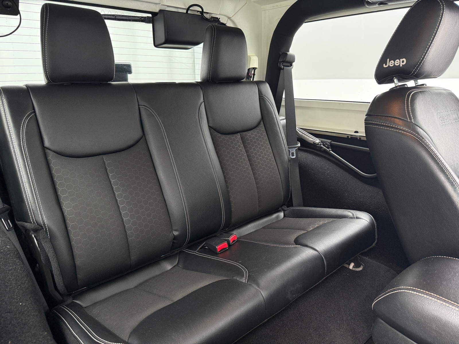 Thumbnail: 2018 Jeep Wrangler - 5