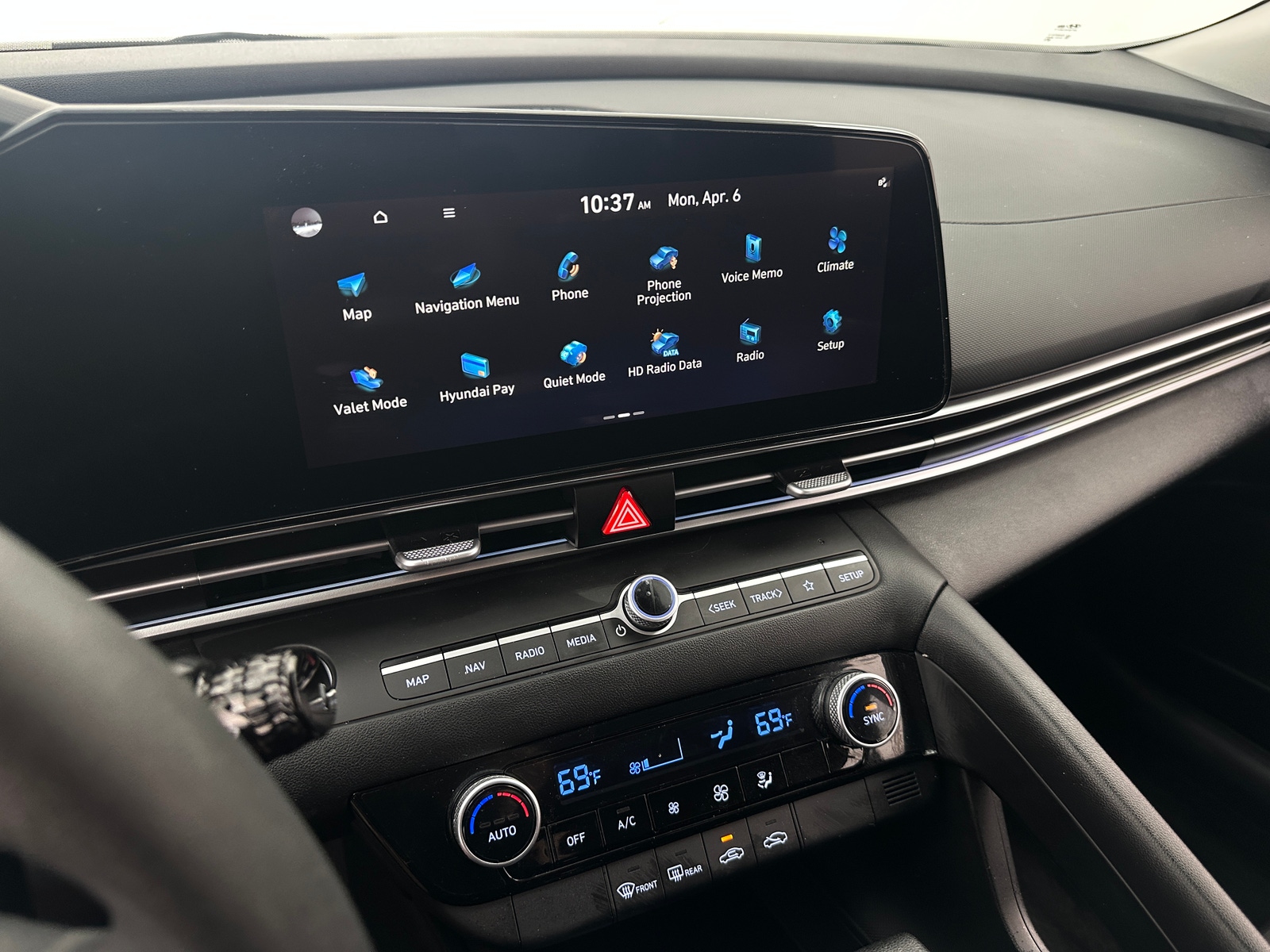 Thumbnail: 2024 Hyundai Elantra - 4