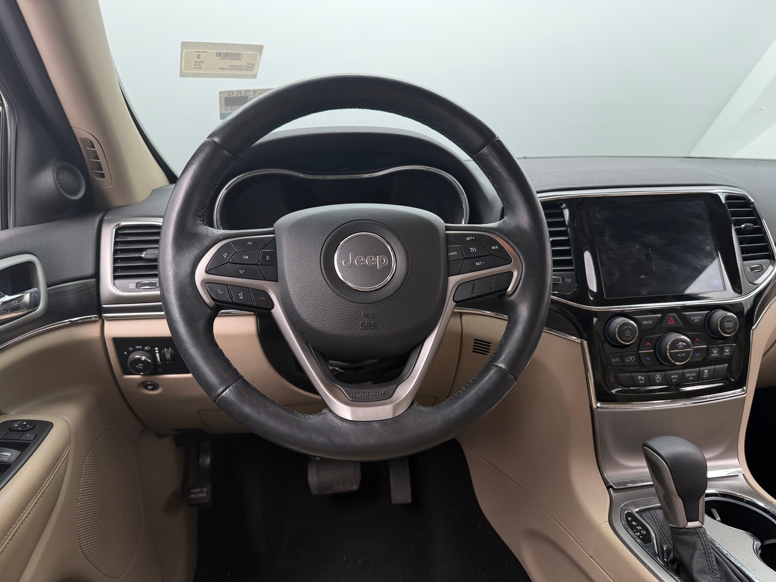 Thumbnail: 2019 Jeep Grand Cherokee - 4