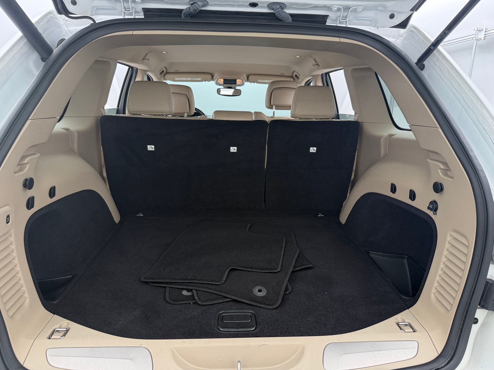 Thumbnail: 2019 Jeep Grand Cherokee - 6