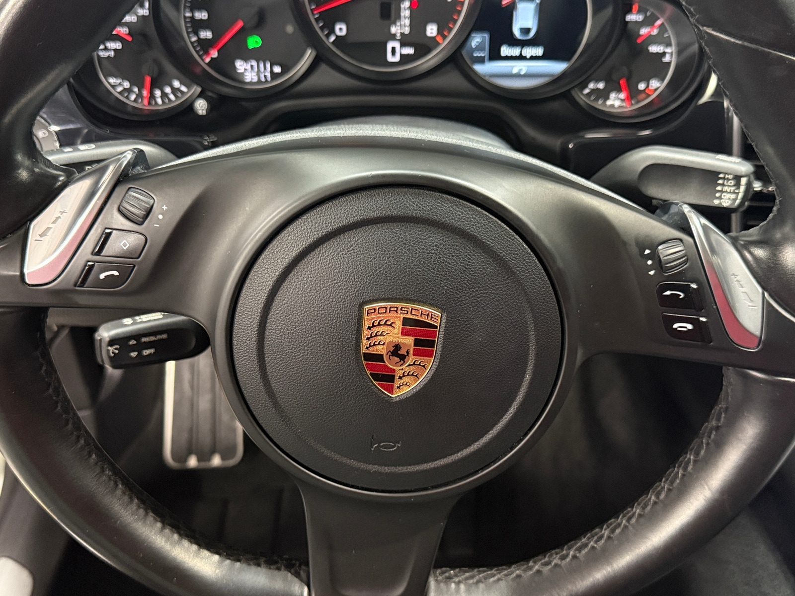 Thumbnail: 2016 Porsche Panamera - 4