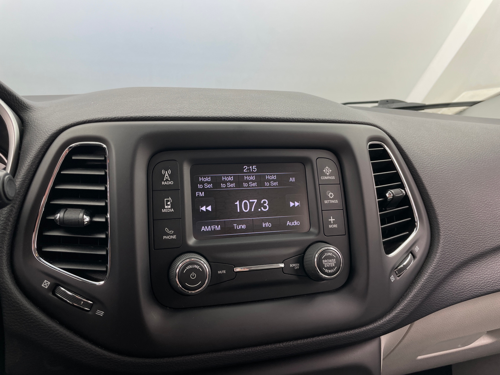 Thumbnail: 2018 Jeep Compass - 4