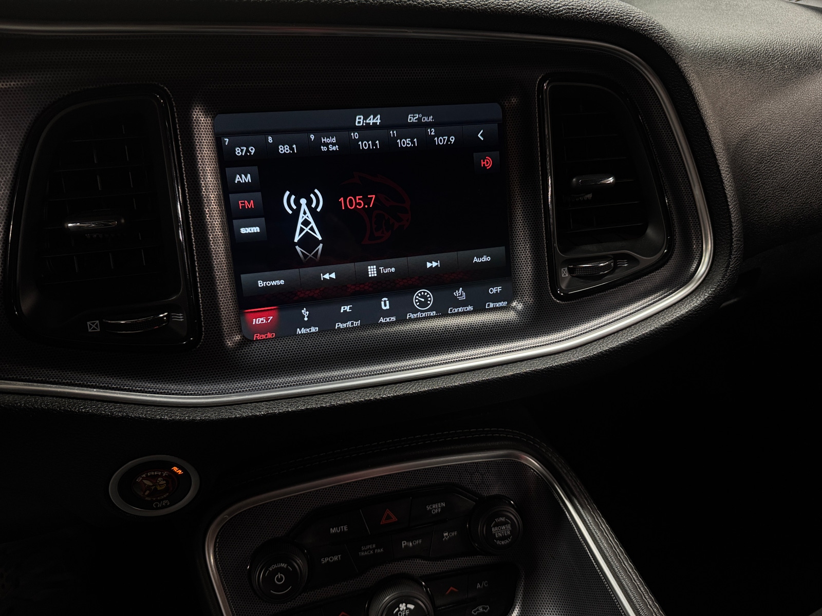 Thumbnail: 2018 Dodge Challenger - 3