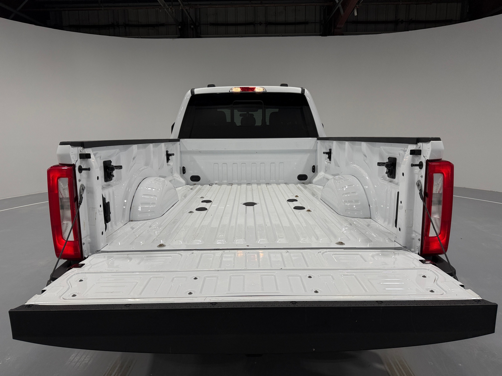 Thumbnail: 2023 Ford Econoline - 7