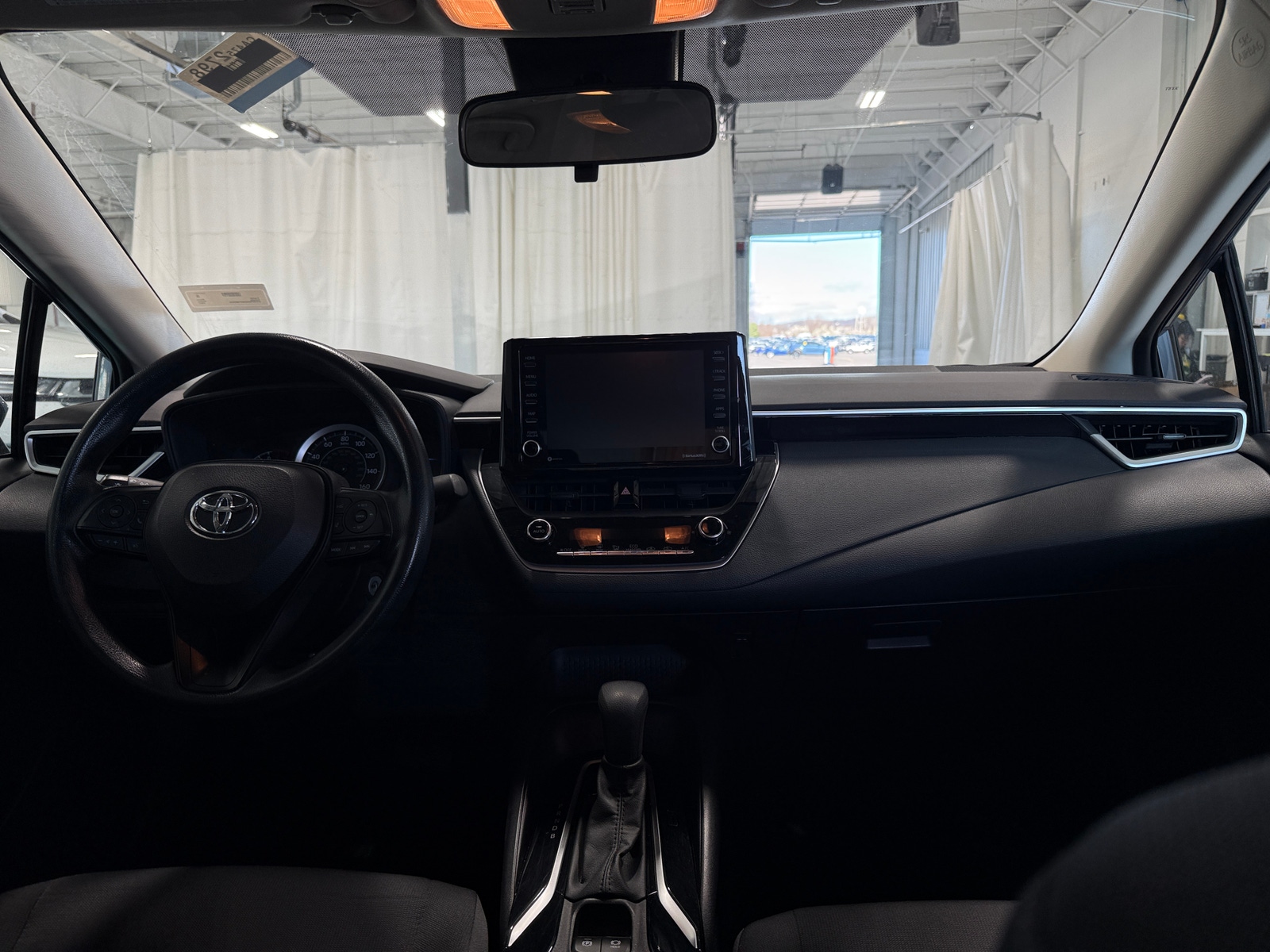 Thumbnail: 2022 Toyota Corolla - 3