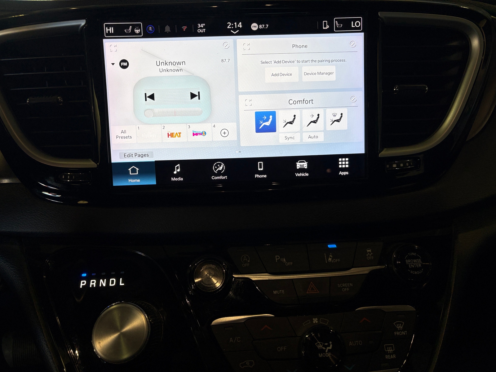 Thumbnail: 2025 Chrysler Pacifica - 3