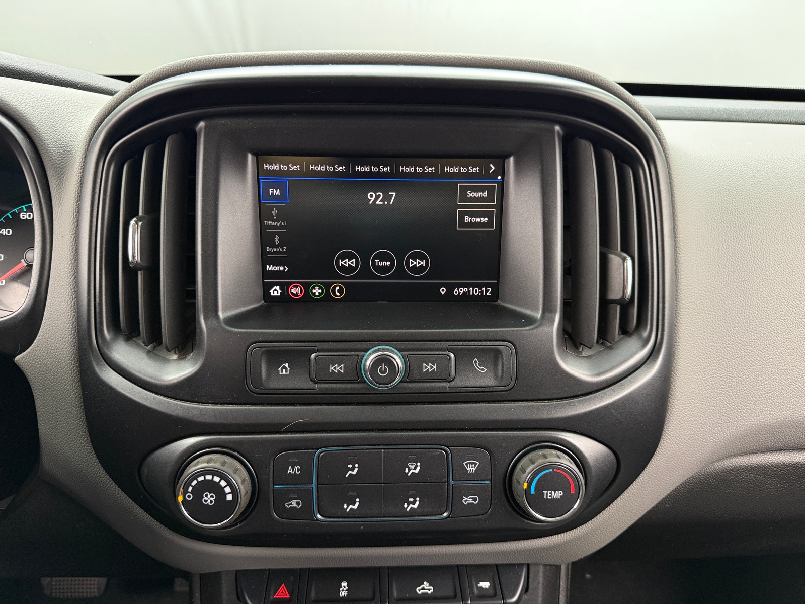 Thumbnail: 2021 Chevrolet Colorado - 4