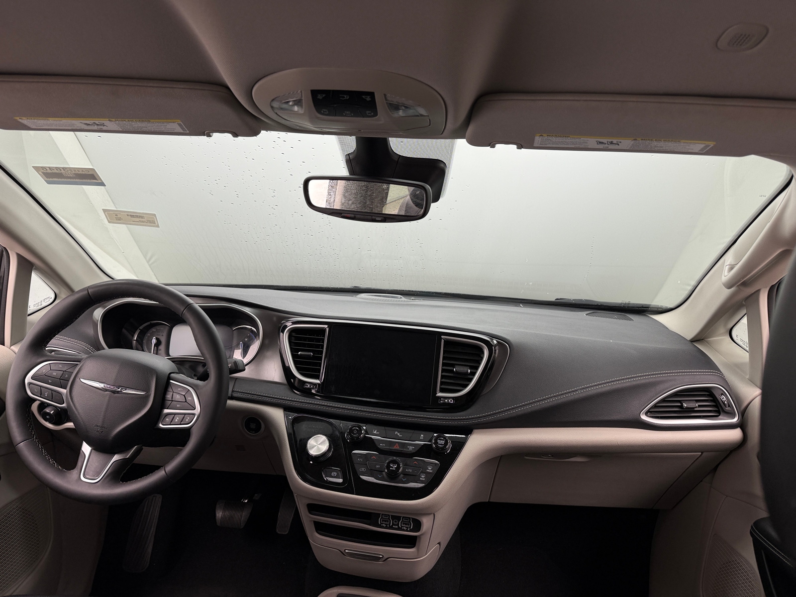 Thumbnail: 2024 Chrysler Pacifica - 2