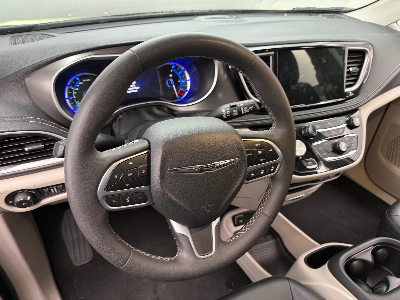 Thumbnail: 2024 Chrysler Pacifica - 4