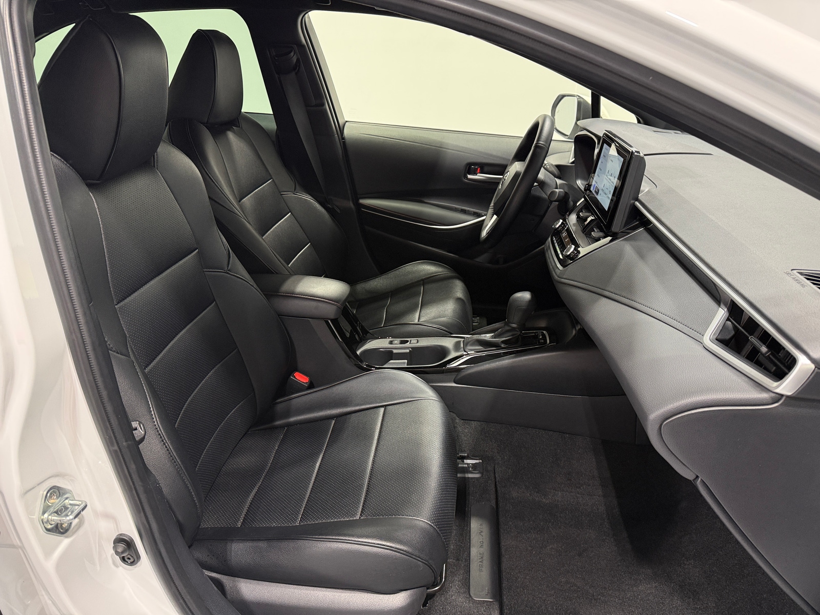 Thumbnail: 2024 Toyota Corolla - 2