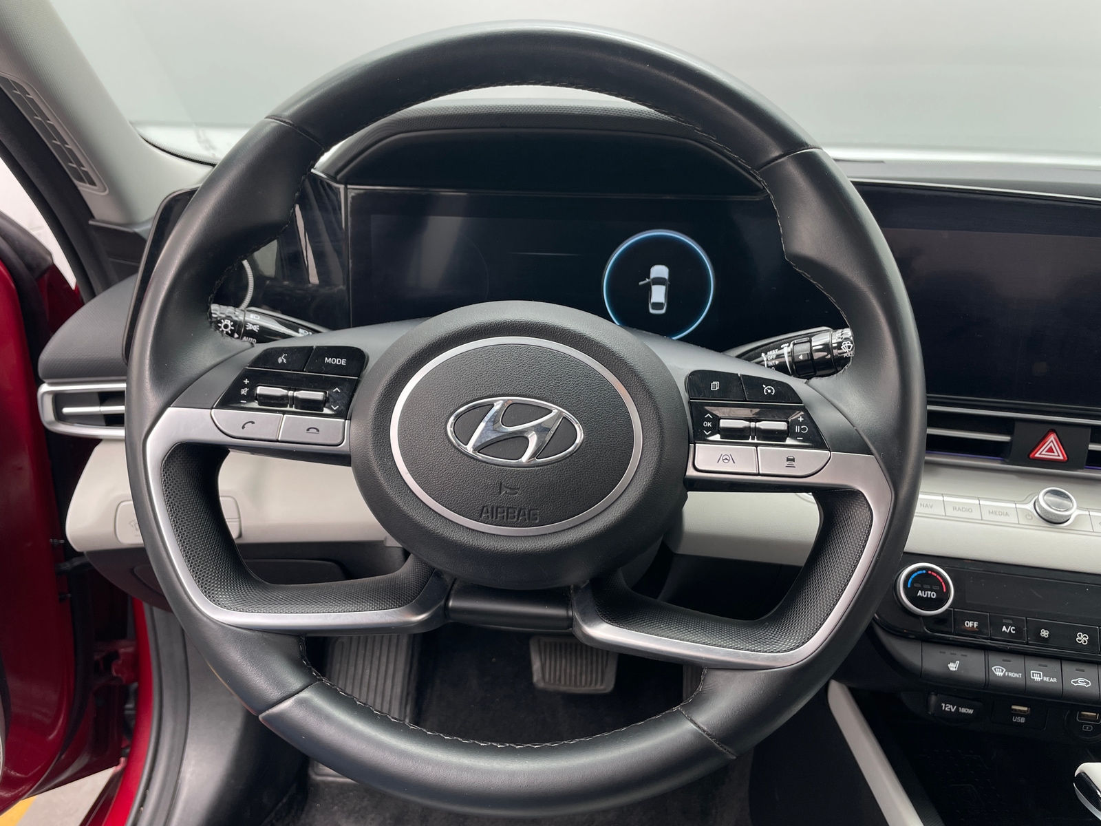Thumbnail: 2021 Hyundai Elantra - 4