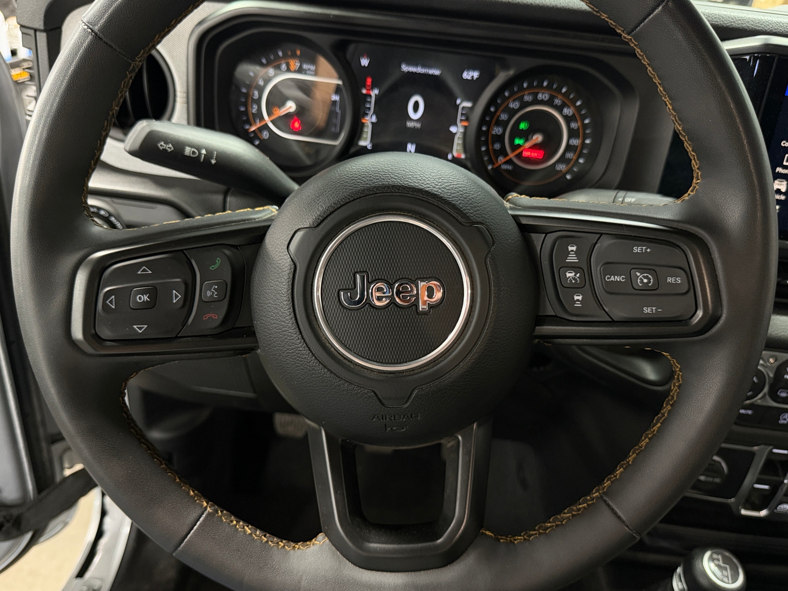 Thumbnail: 2024 Jeep Gladiator - 5